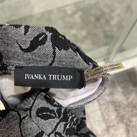 IVANKA TRUMP Grey and Black Long Sleeve Dress - Picture 4 of 4